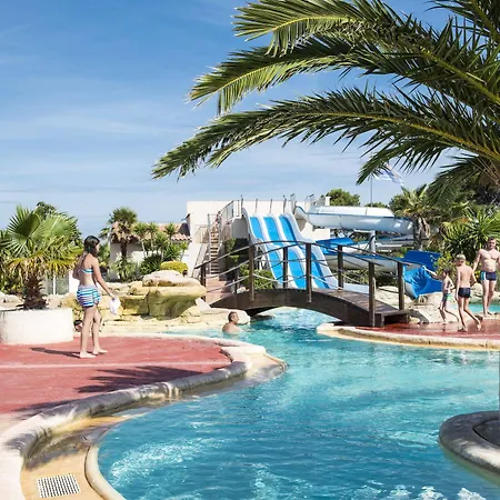 Отель Les Muriers