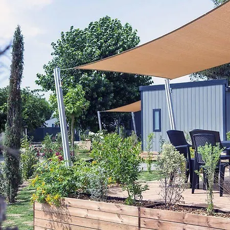 Отель Les Muriers 4*